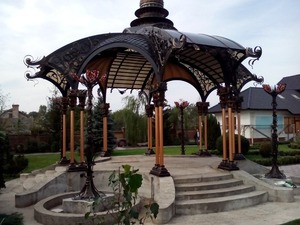 Кованая беседка