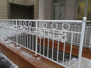 огородження з підвазонниками